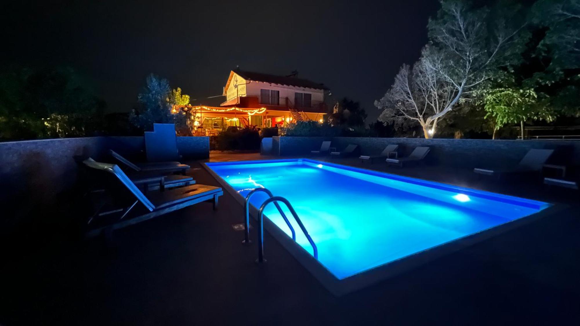 Arion Stables & Apartments Limenas Chersonisou Exterior foto