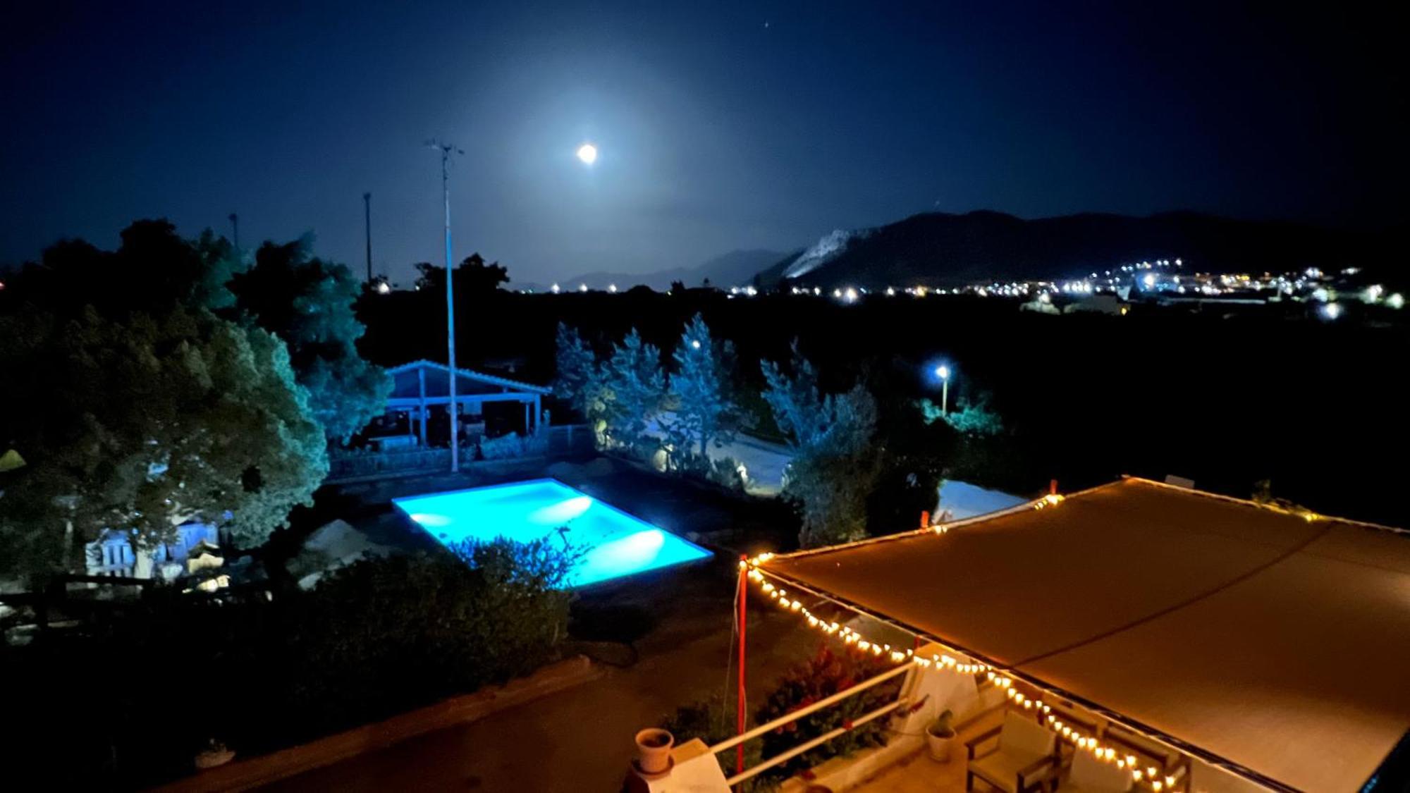 Arion Stables & Apartments Limenas Chersonisou Exterior foto