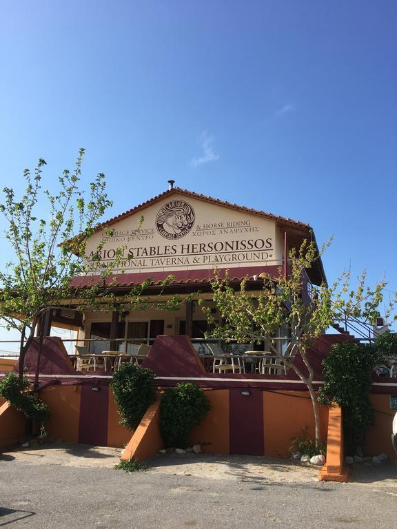 Arion Stables & Apartments Limenas Chersonisou Exterior foto