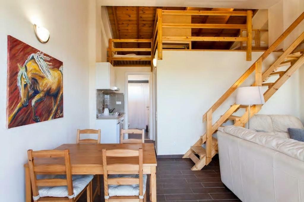 Arion Stables & Apartments Limenas Chersonisou Exterior foto